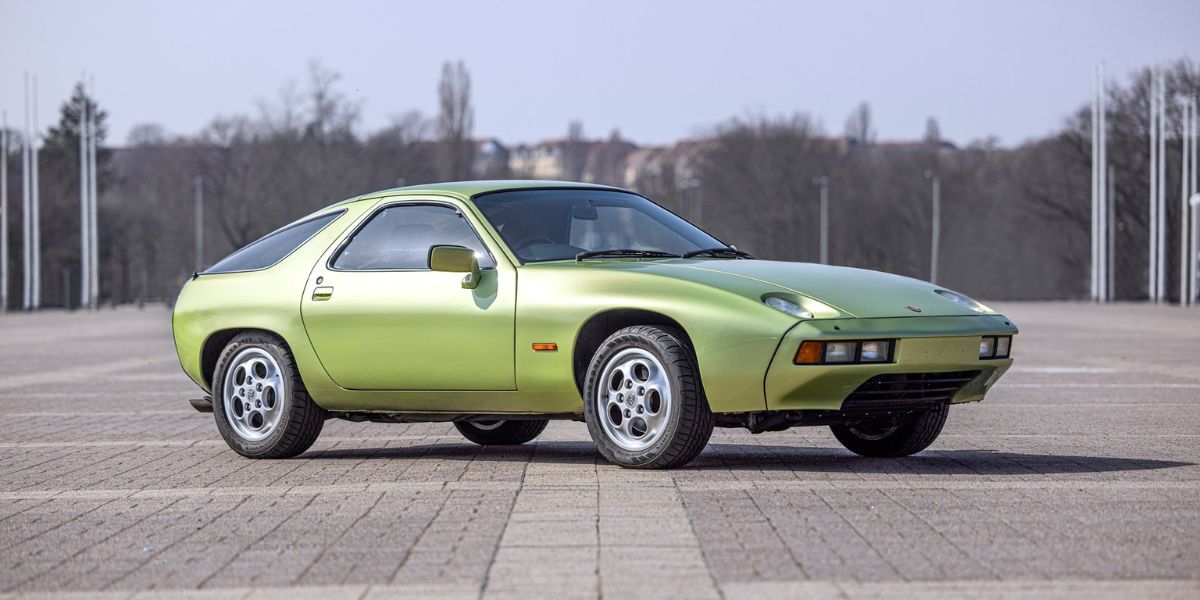 Porsche 928 (1977)