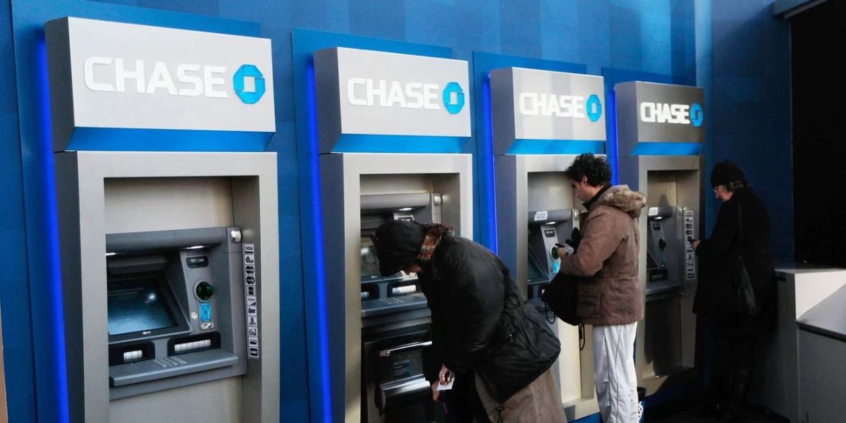 Chase Takes Legal Action Against People Stealing Money From Their ATMs