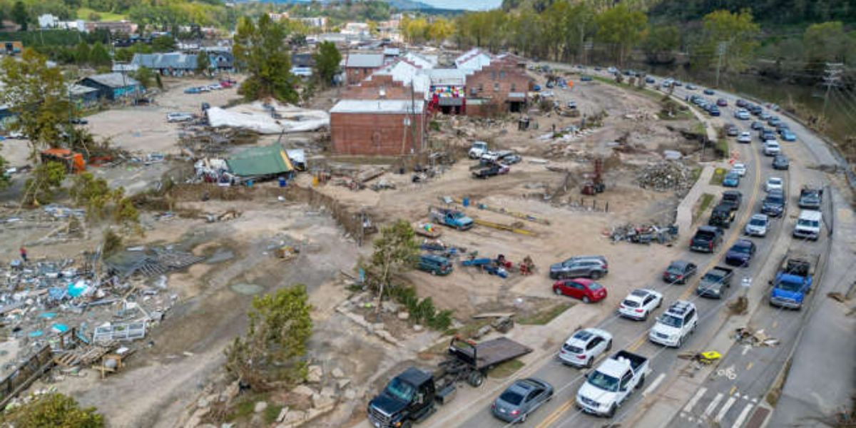 Cleaning Process Begins In The Arts District