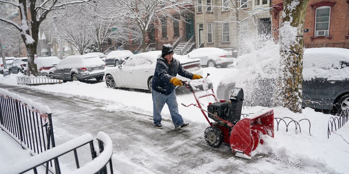 Northeast hit by winter storm after snowfall in New York