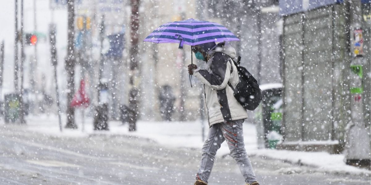 Snowfall in Upper Peninsula and Munising